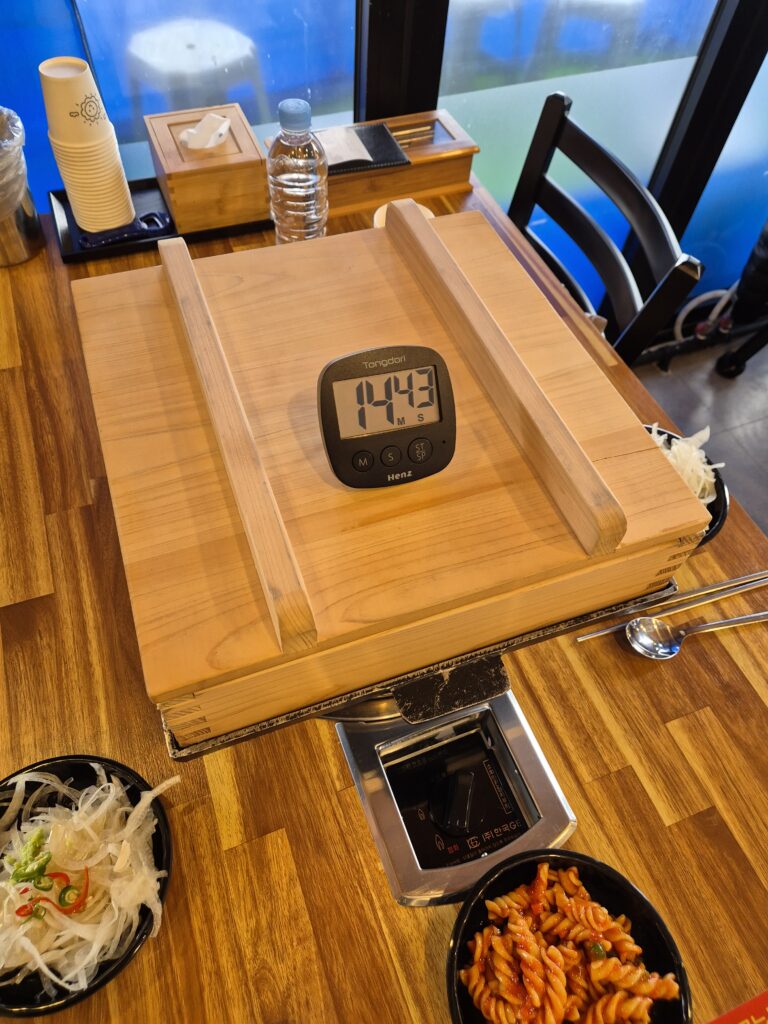 도안동 맛집 편백연가 편백찜 세팅 완료!