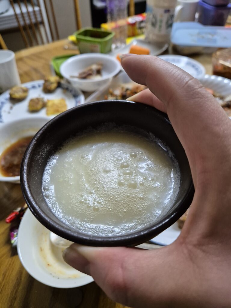 지평생막걸리 옛막걸리 색깔