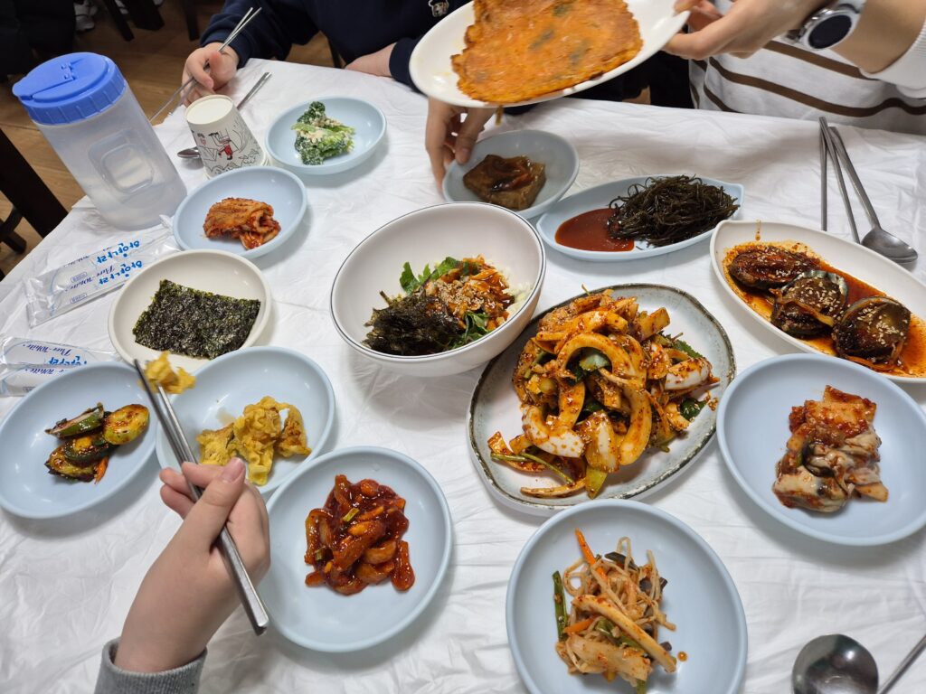 변산 군산식당 한상차림
