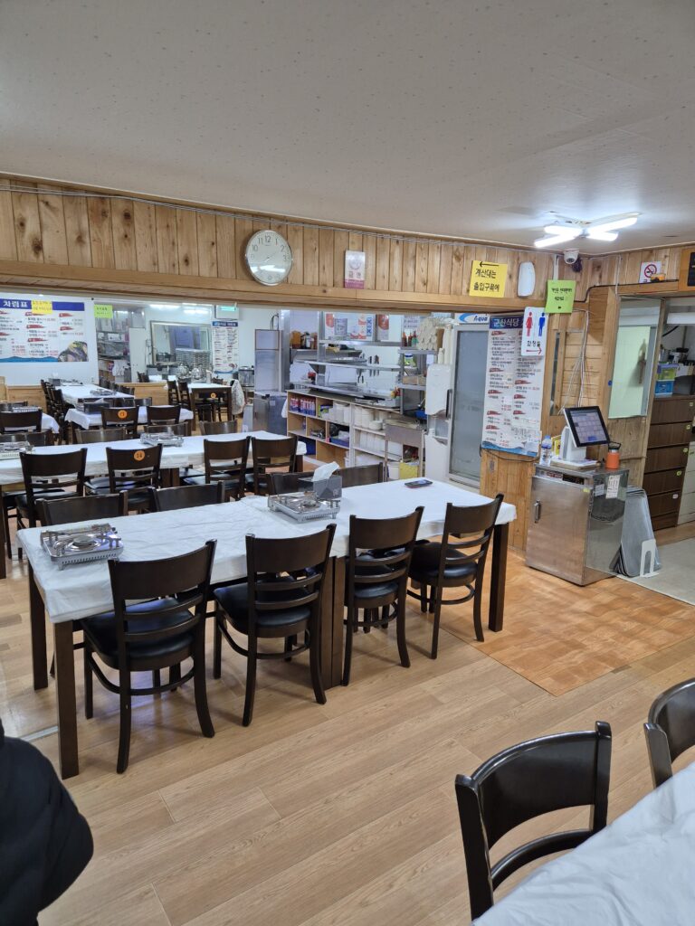 변산 소노벨 맛집 군산식당 실내 사진2