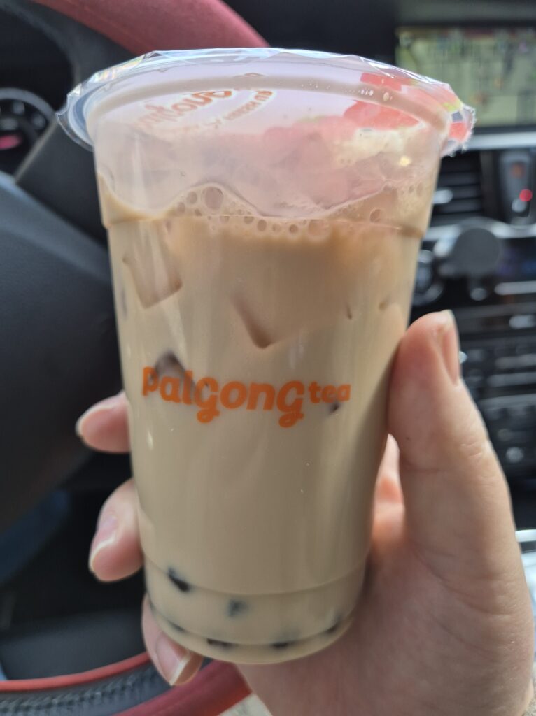 관저동 팔공티 흑당밀크티