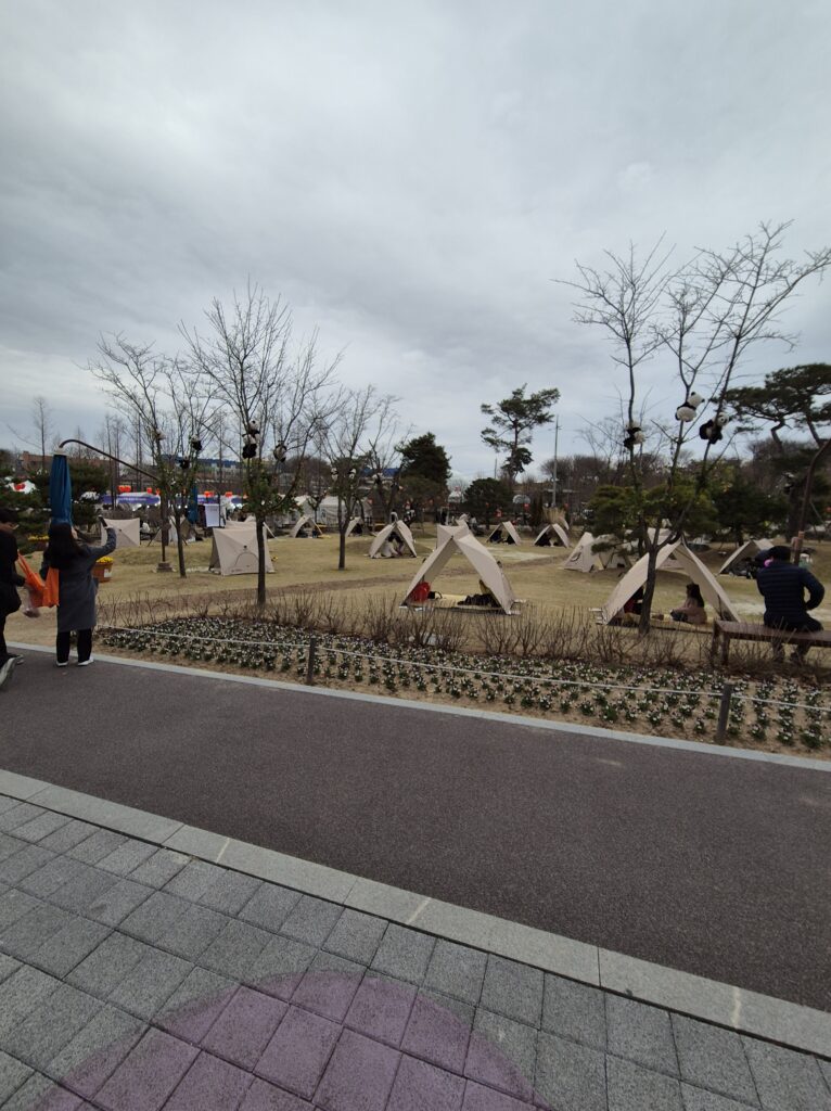 논산 딸기축제 텐트 쉼터