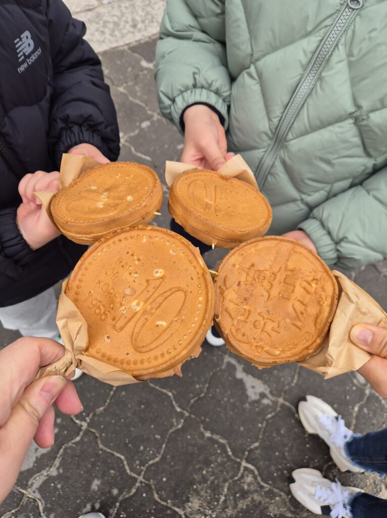 우리가족 십원빵 1개씩 먹어보자!