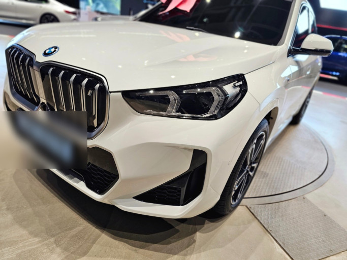 23년형 BMW ix1 xDrive30