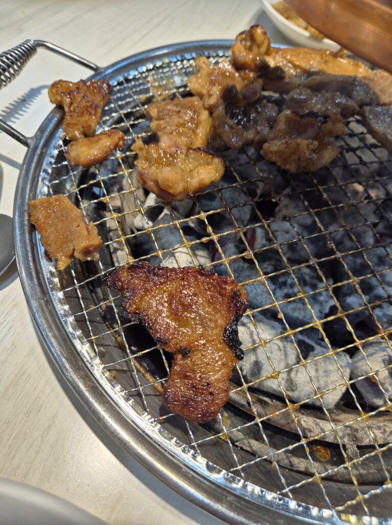 갈비가 익는중! 타지 않게 조심조심!