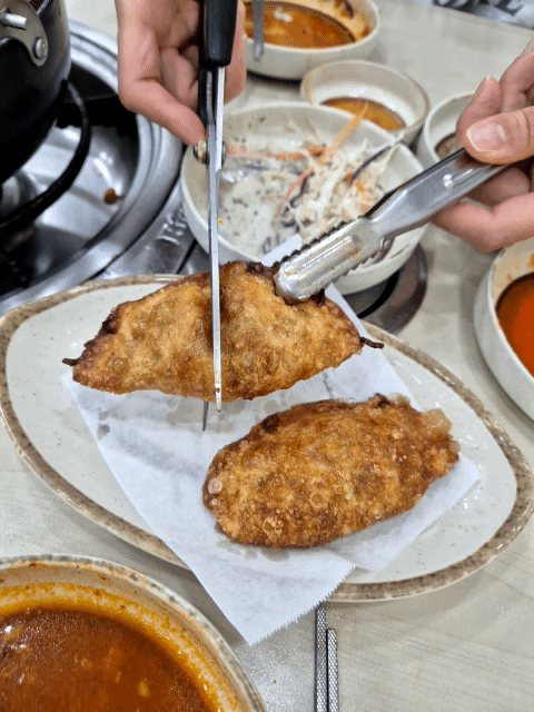 관저동 맛집 이가만두 영수증 이벤트로 받은 만두튀김 굉장히 바삭해서 좋다!