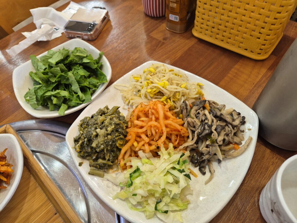 보리밥과 비벼먹을 나물
