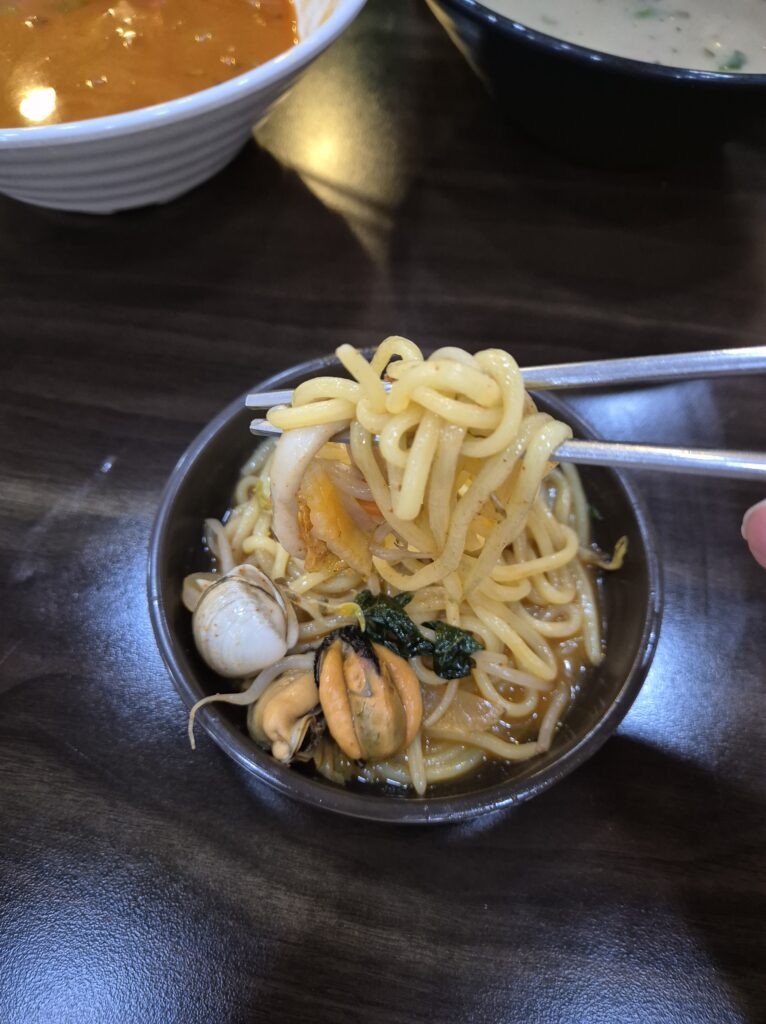 백손짬뽕 빨간짬뽕 한젓가락