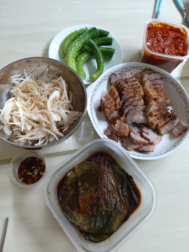 오늘 술안주는 콜라수육이다!