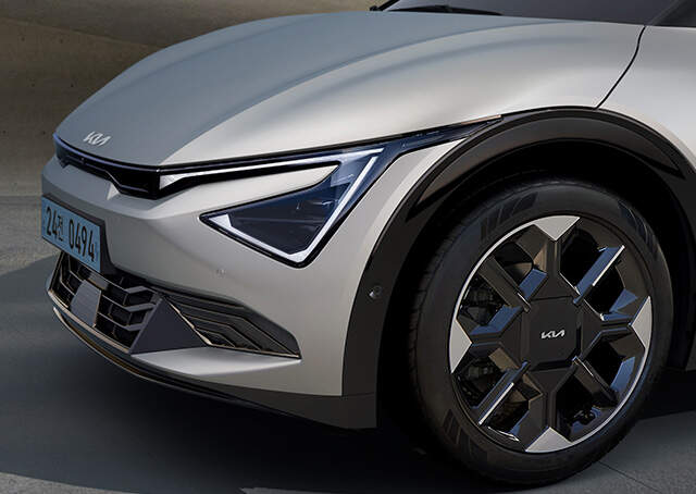기아 더 뉴 EV6 전측면 사진
