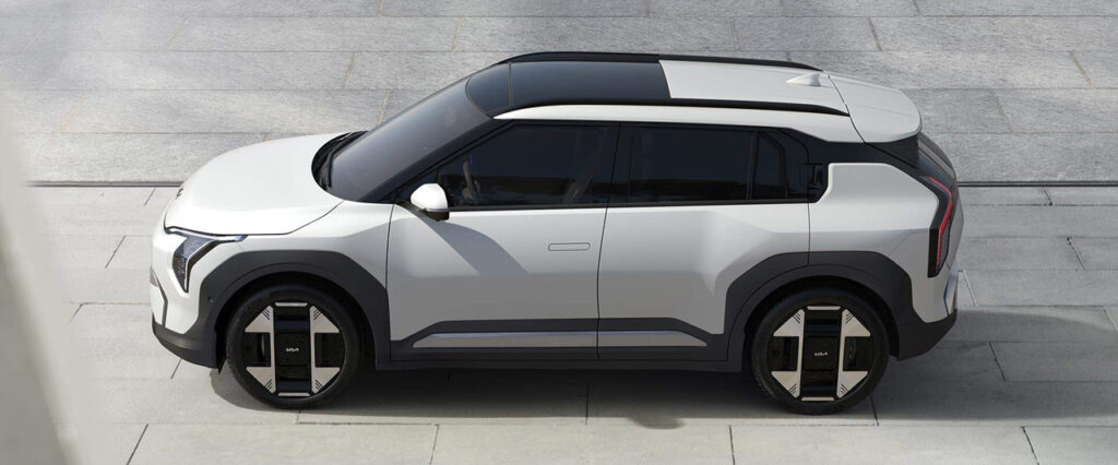 2025년형 기아 EV3 측면 사진