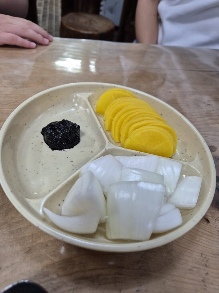 거제 일운반점 반찬