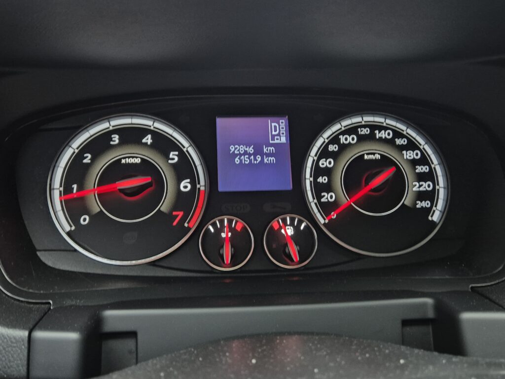 주행거리는 92000KM