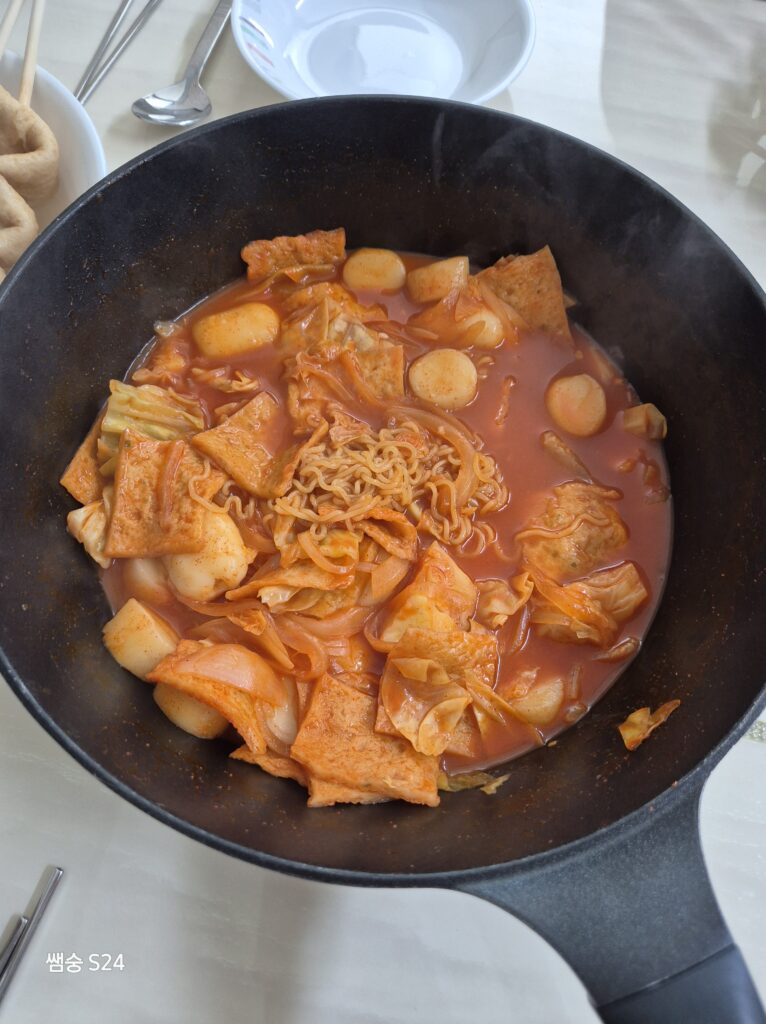오마뎅 떡볶이 조리완료