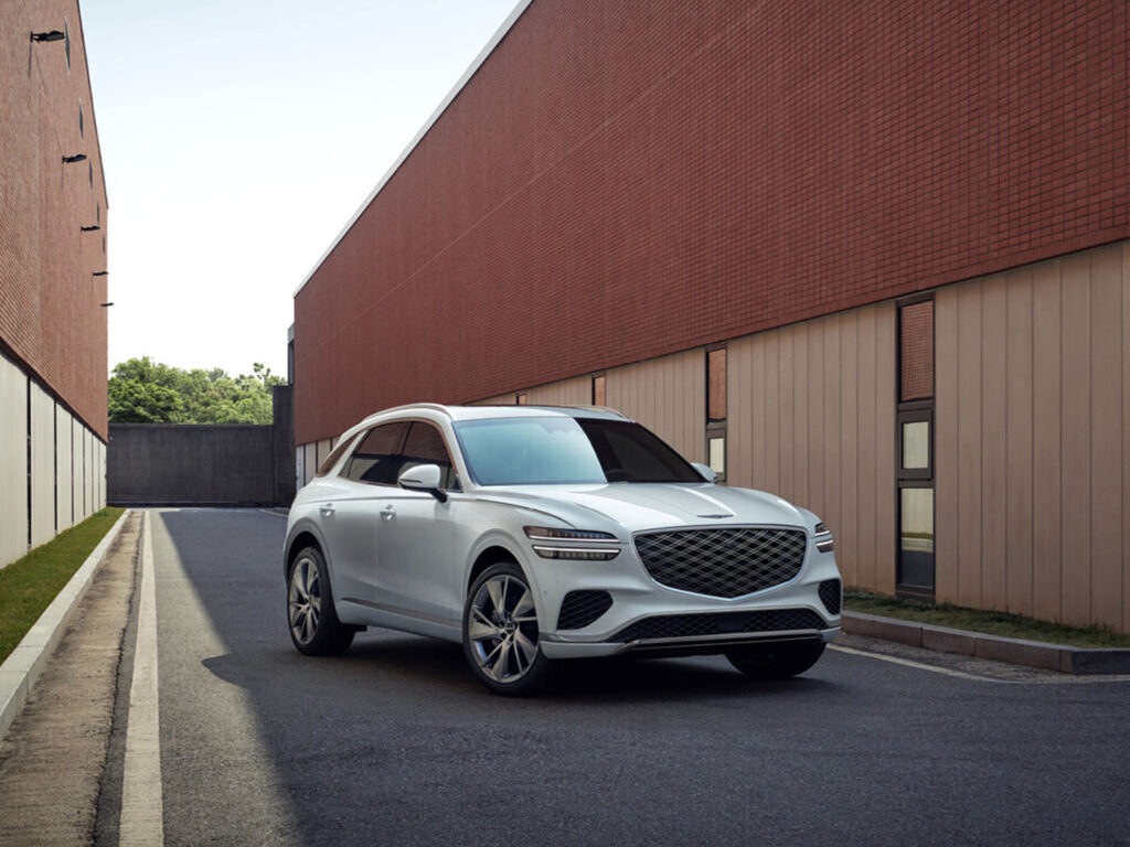 제네시스 GV70 2026년형 전측면 사진