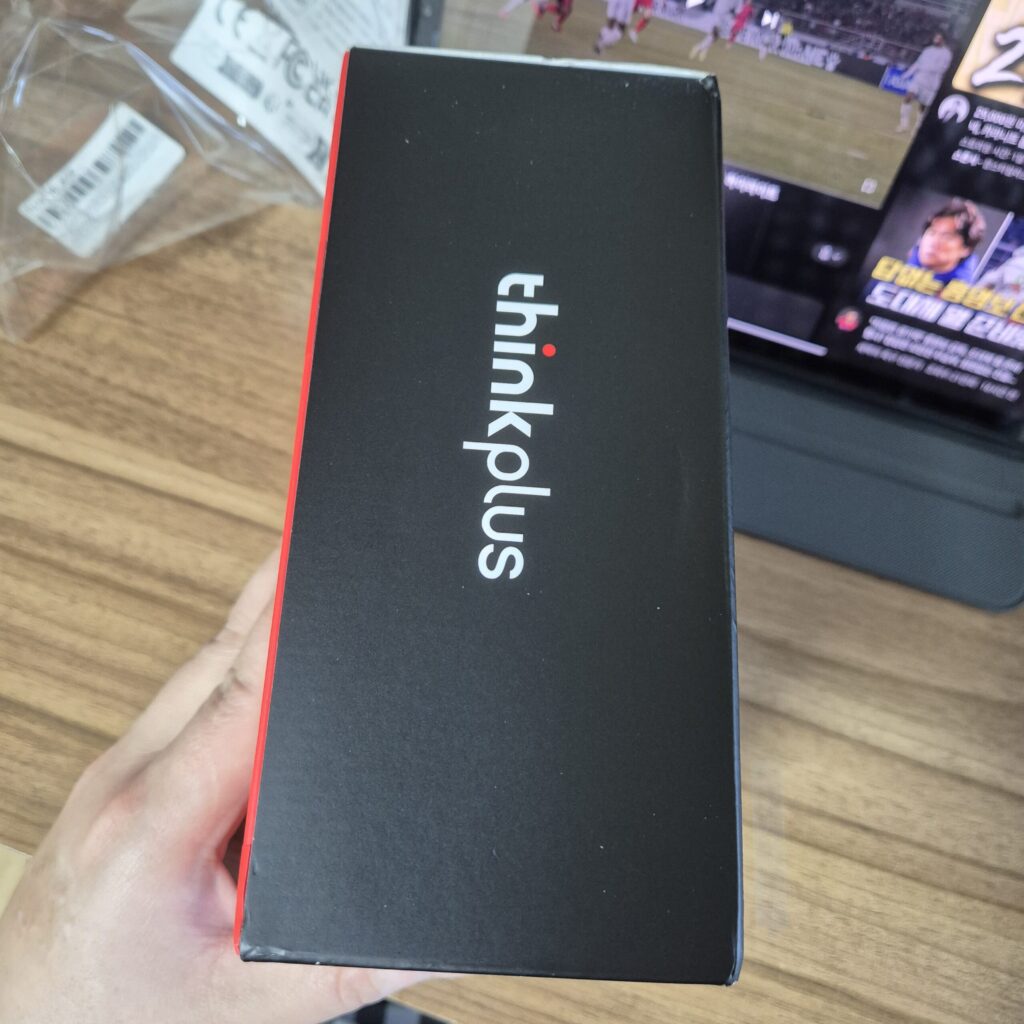 레노버 TH30 레노버 헤드폰의 브랜드 THINKPLUS