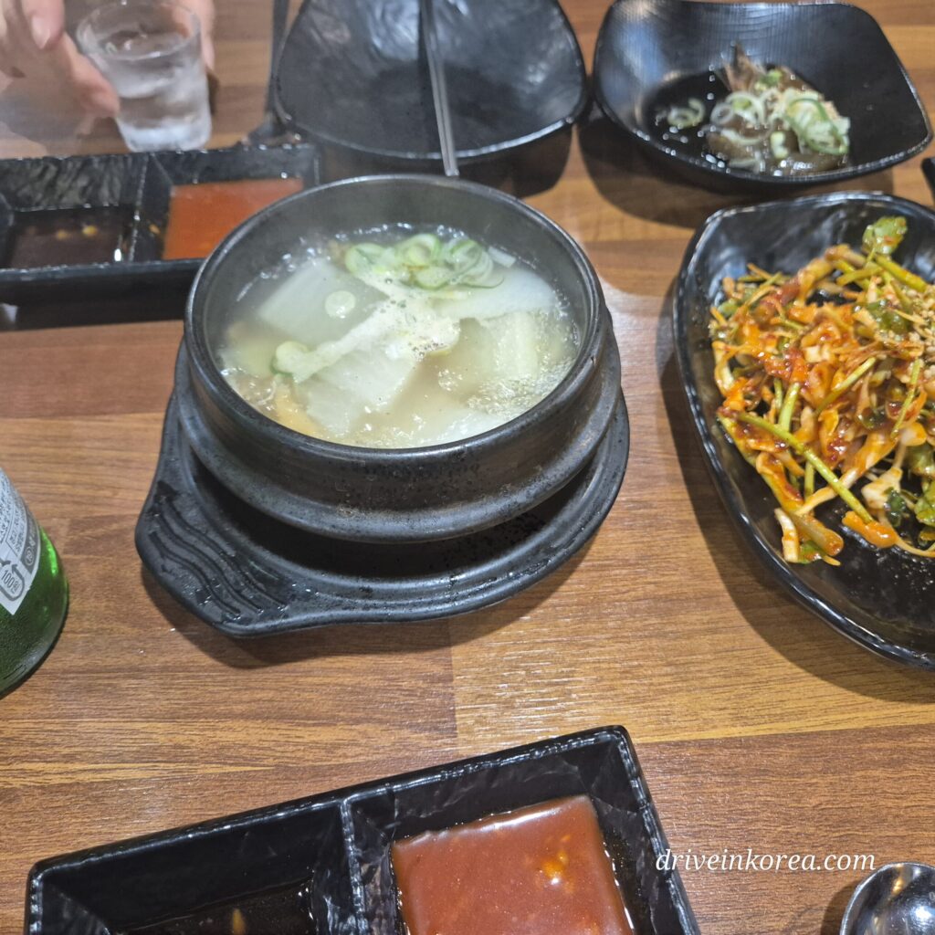매콤한 황태 콩나물국