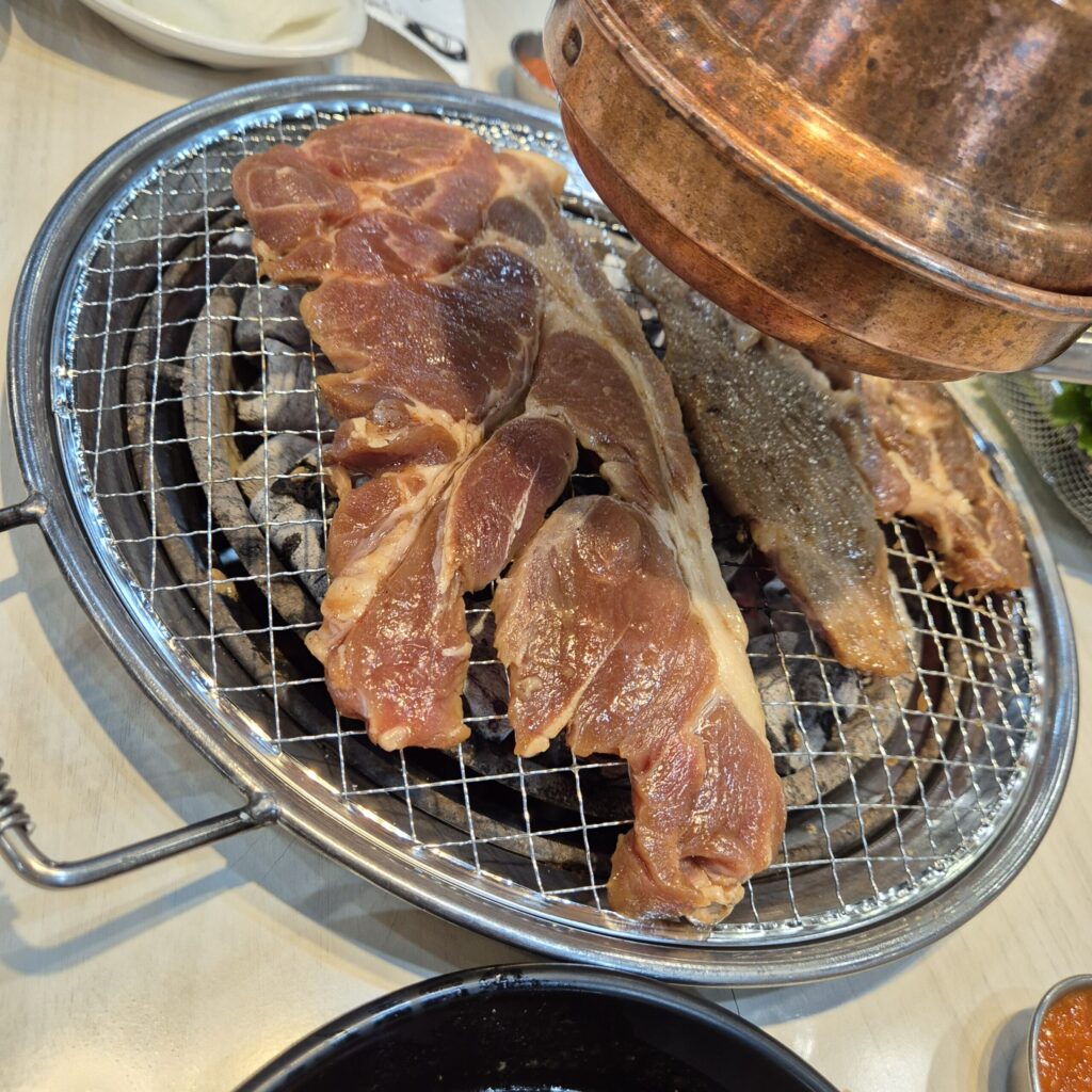 관저동 명륜진사갈비 갈비굽기