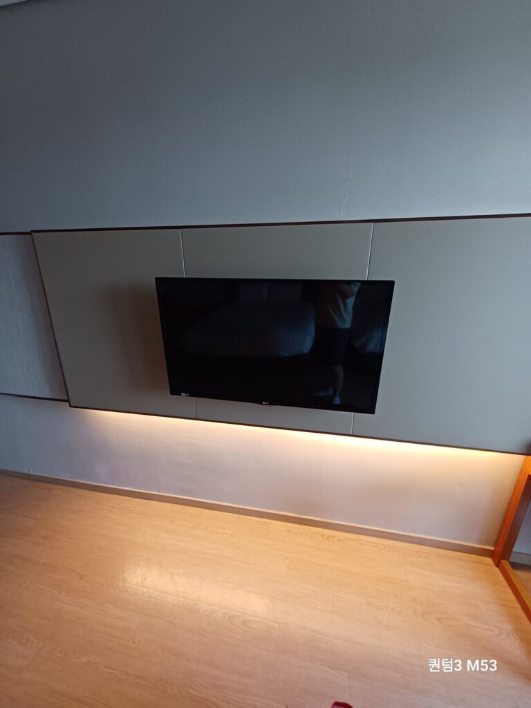 거제 소노캄 패밀리 객실 tv
