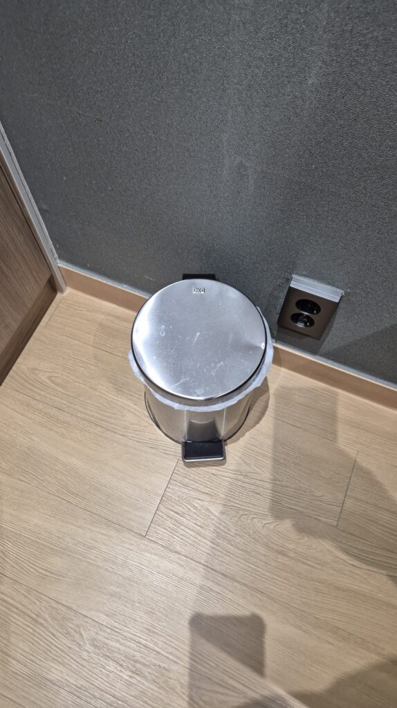 음식물 쓰레기통