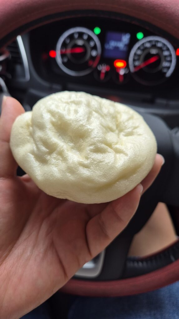 속초 유명찐빵 쫄깃한 겉의 빵맛