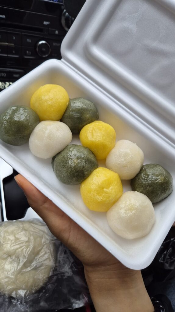 유명찐빵의 감자떡