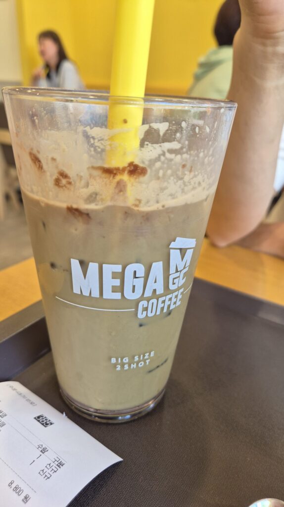 메가커피 신메뉴 말차라떼