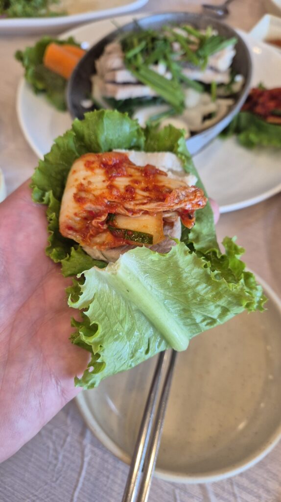 동죽이네 보쌈 이게 제일 맛있어