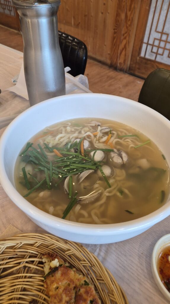 동죽이네 손칼국수