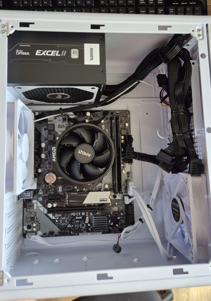 새로산 pc 부품사진