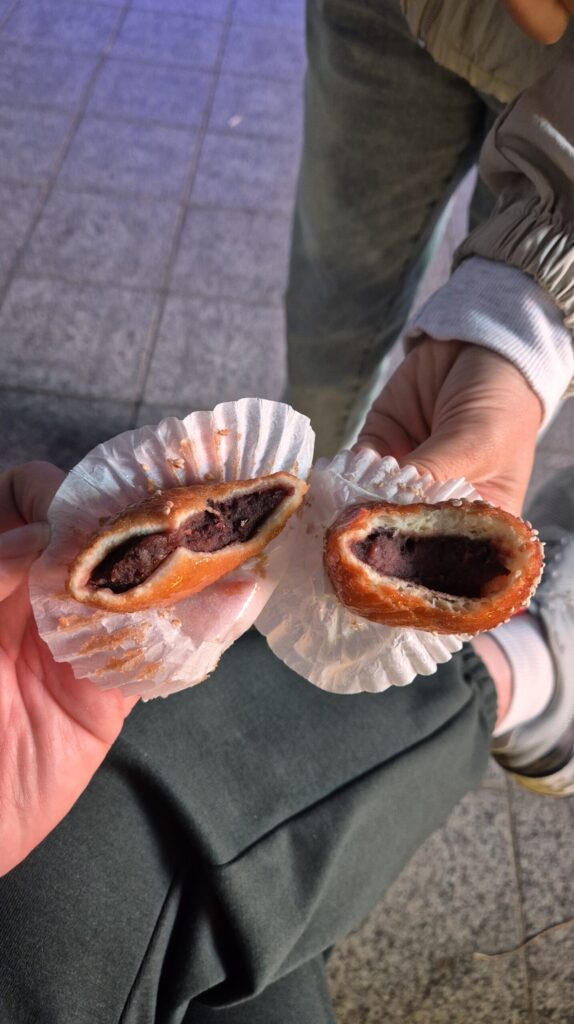 통영꿀빵비교 좌) 거북선 꿀빵, 우) 명가 꿀빵