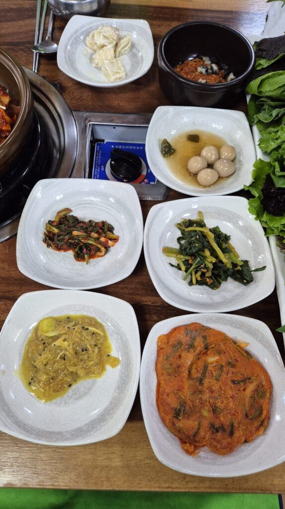 제주유기농쌈밥 제육쌈밥 밑반찬