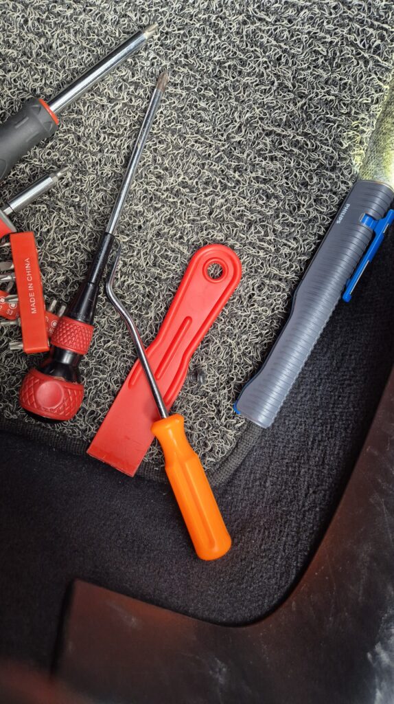 SM7 시트 옆 깨짐 수리 준비물 