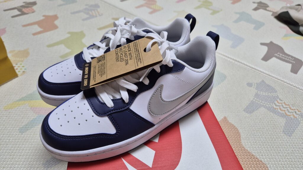 나이키 키즈 운동화 디자인