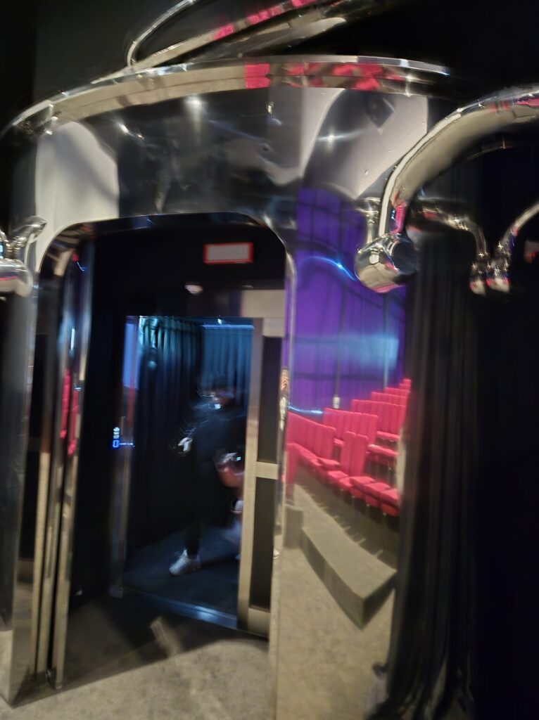 하림 영상을보고 이동하려면 냄비안으로 들어가야합니다.