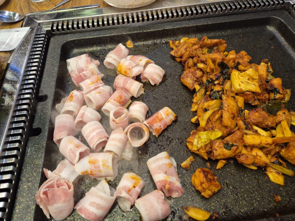 관저동 춘천집 대패삼겹살과 양념닭갈비