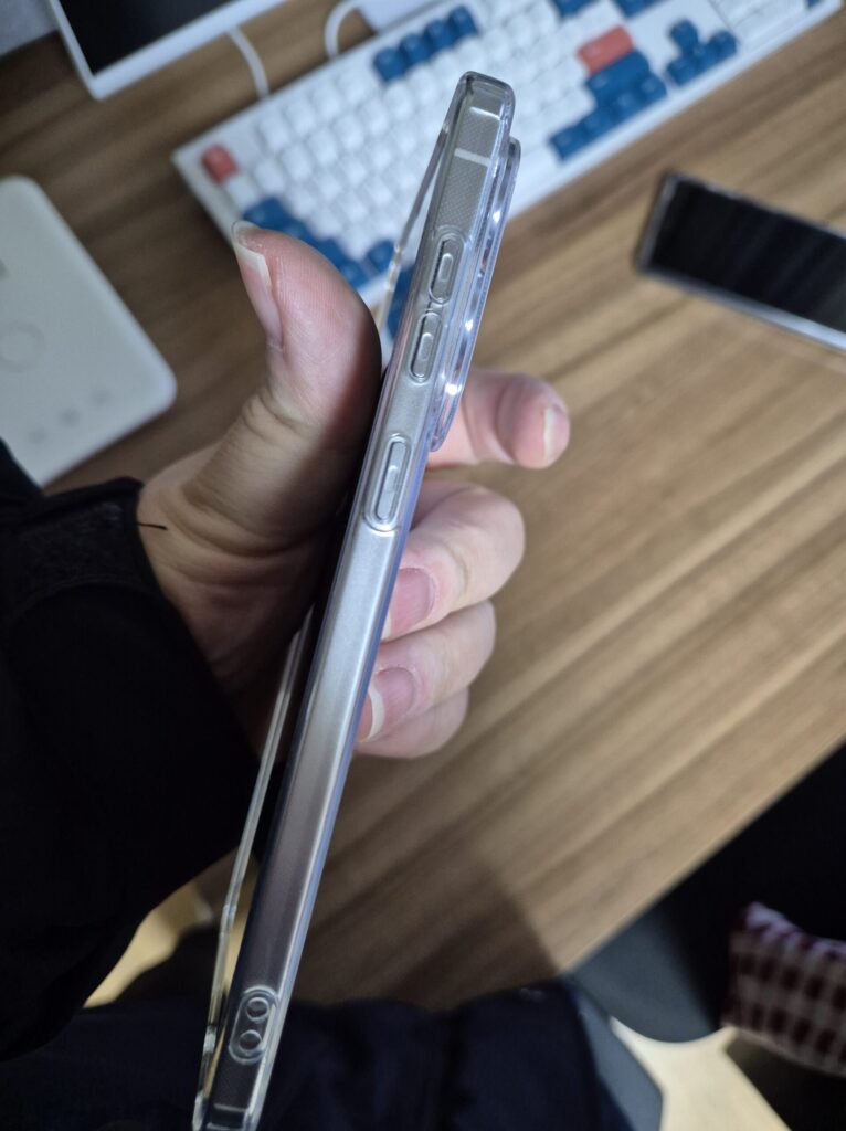 갤럭시 S25 엣지 버튼부분