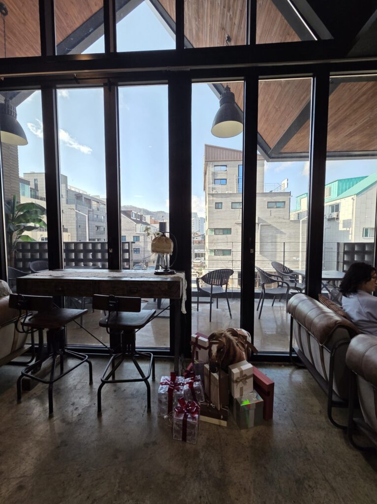 카페드크래프트 대전관저점 매장 사진