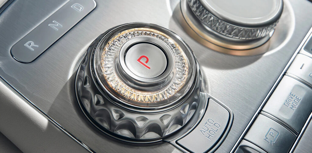 제네시스 90 실내 기어노브