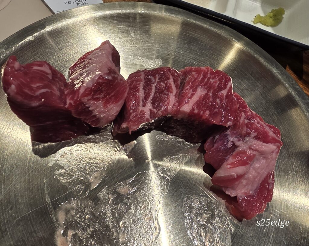 관저동 담가화로구이 큐브 눈꽃살 굽기전