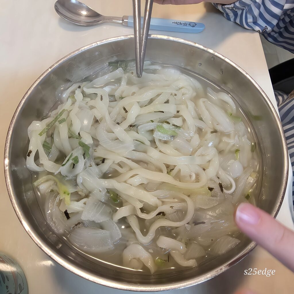 노브랜드 생칼국수 맛