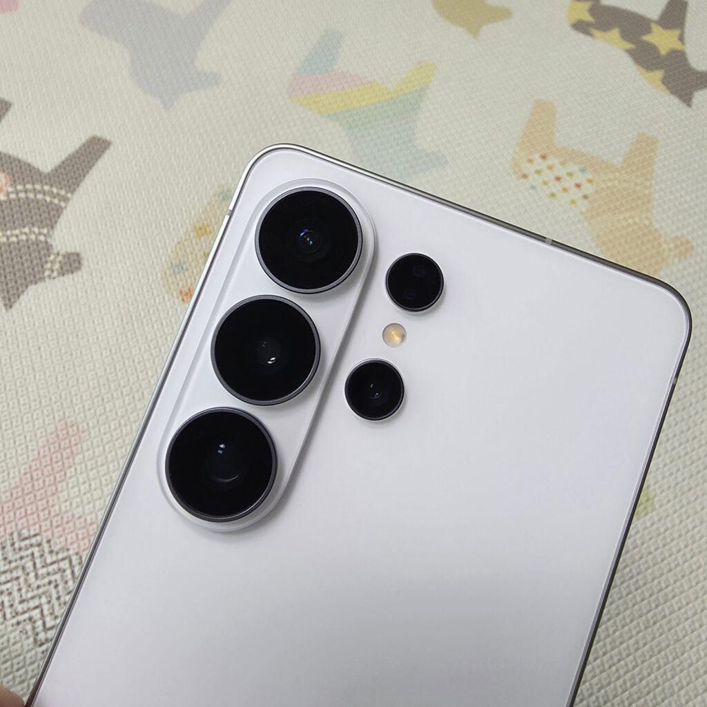 갤럭시S26 울트라 카메라섬