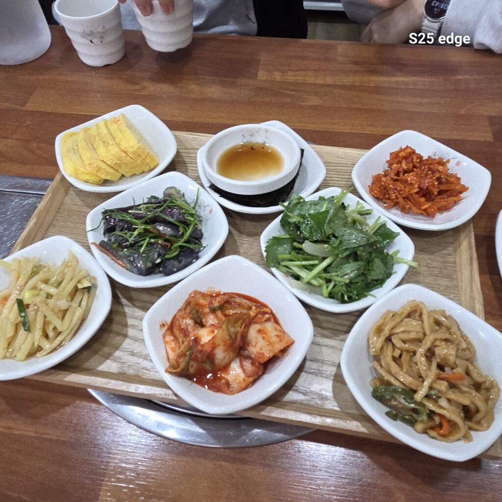 원내동 착한보리밥 보리밥정식 반찬