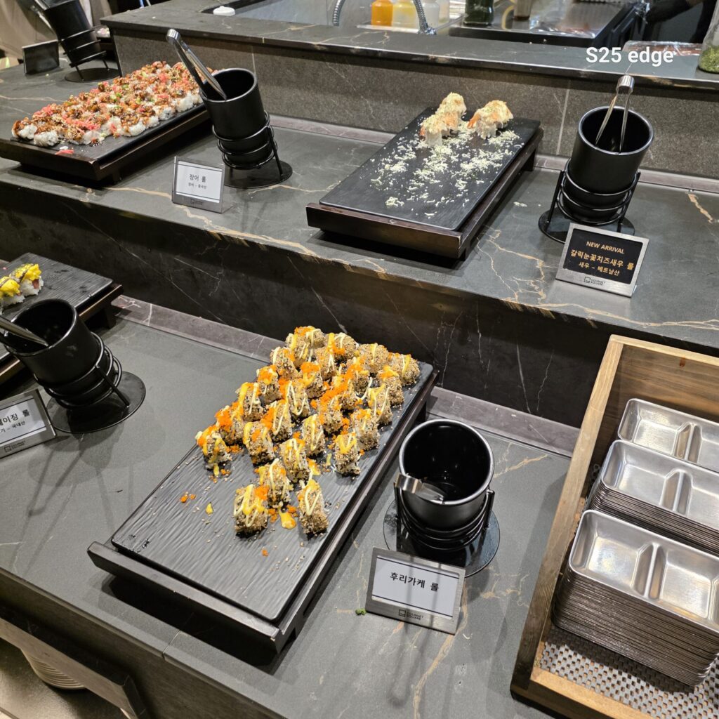 대전 고메스퀘어 초밥 정말 압도적으로 많고, 맛있음.