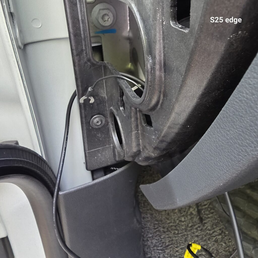 SM7 상시전원 퓨즈 블랙박스 전원선 연결 완료 접지선