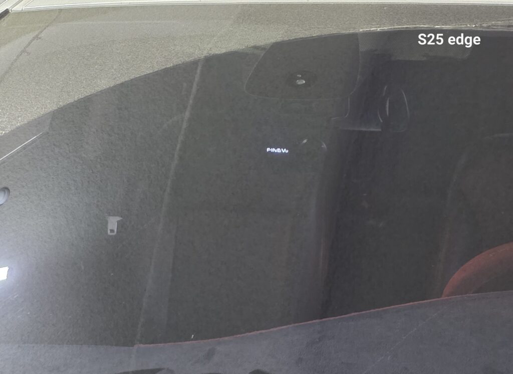 파인뷰 X3700 블랙박스 전방 시큐리티 램프