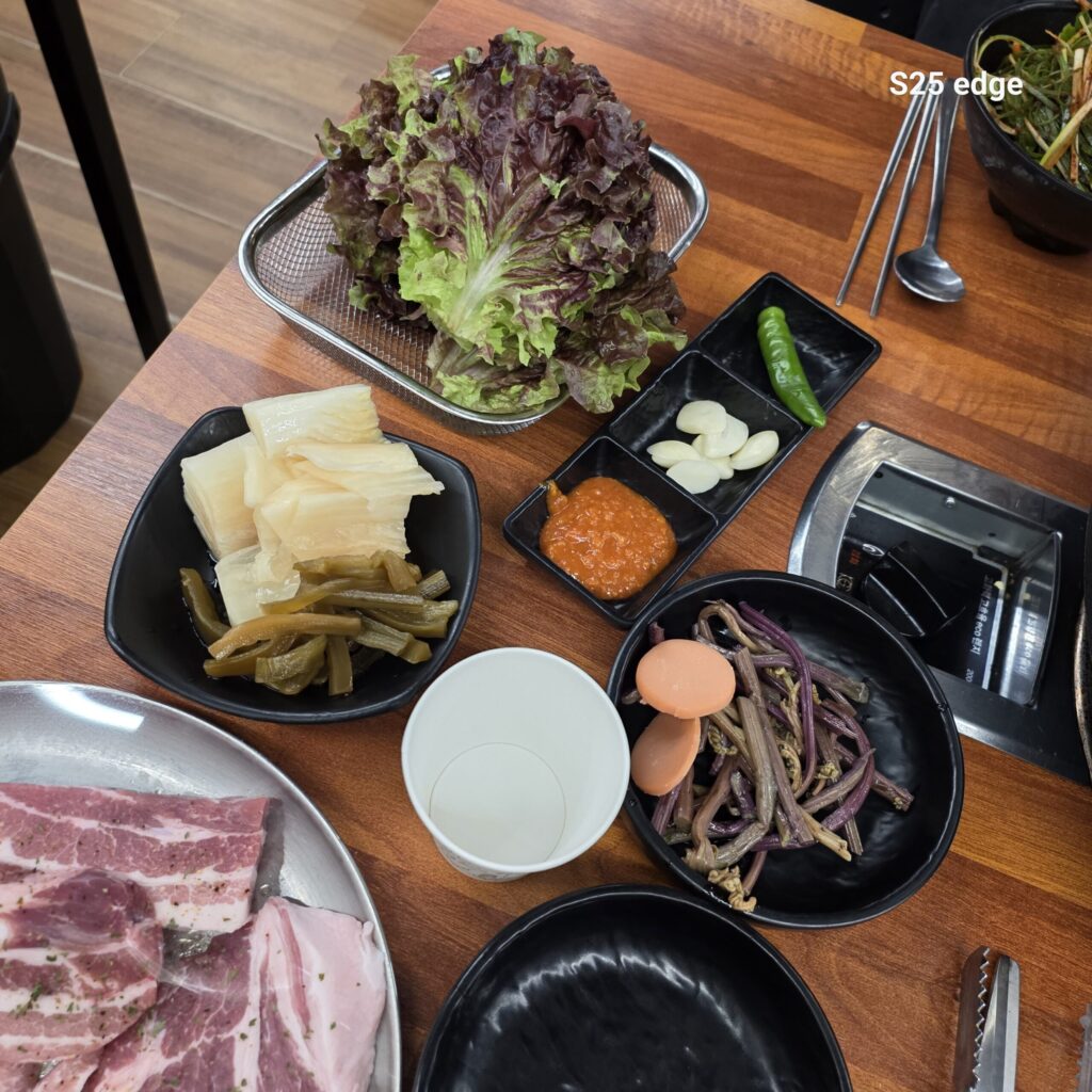 원내동 맛집 돼통령 반찬3