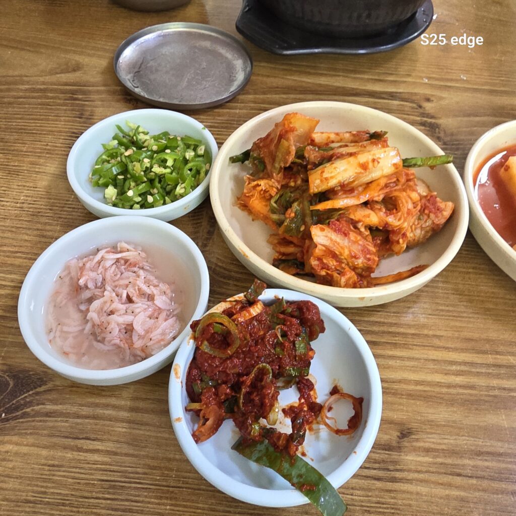 한우물순대 반찬1