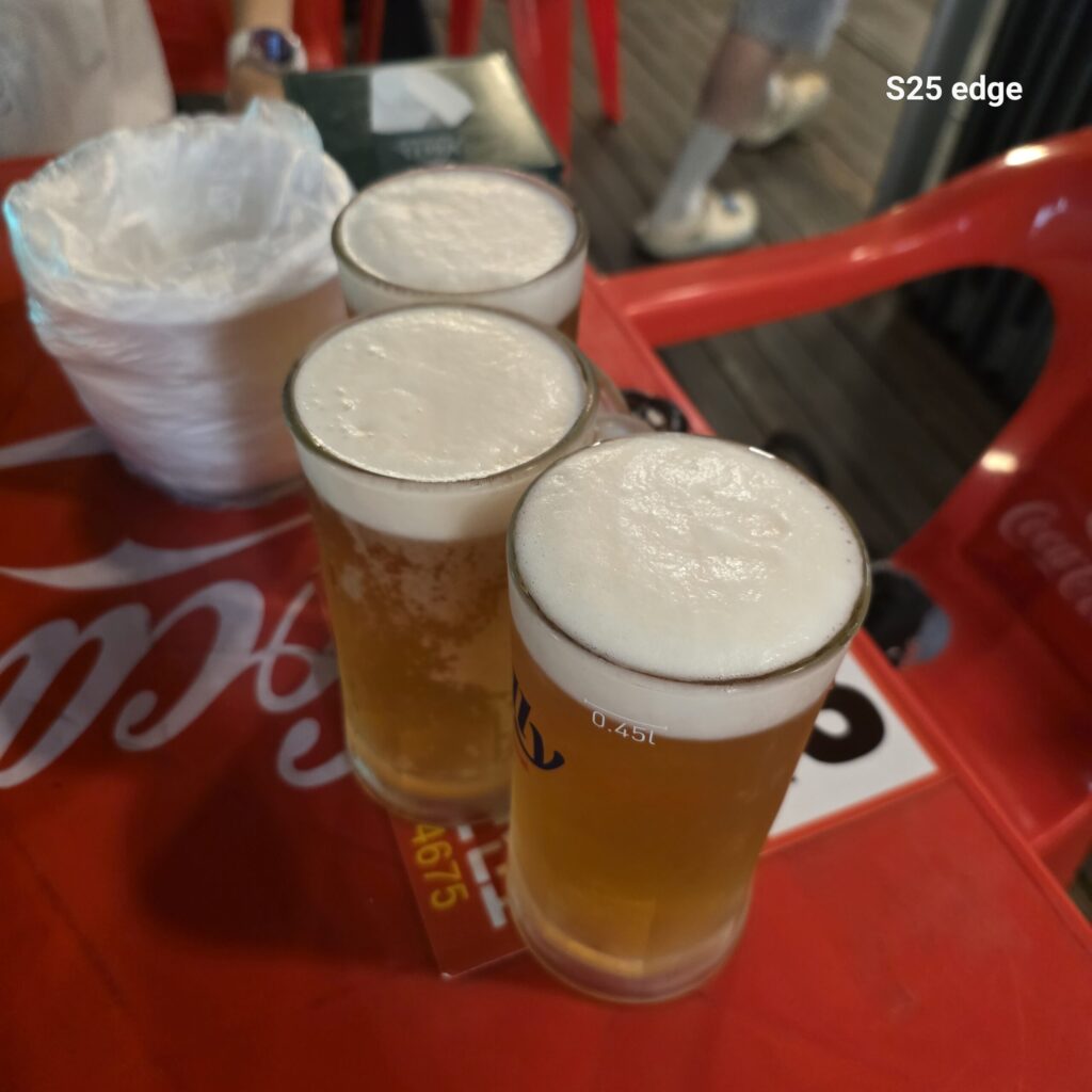 관저동 충만치킨 생맥주 500cc