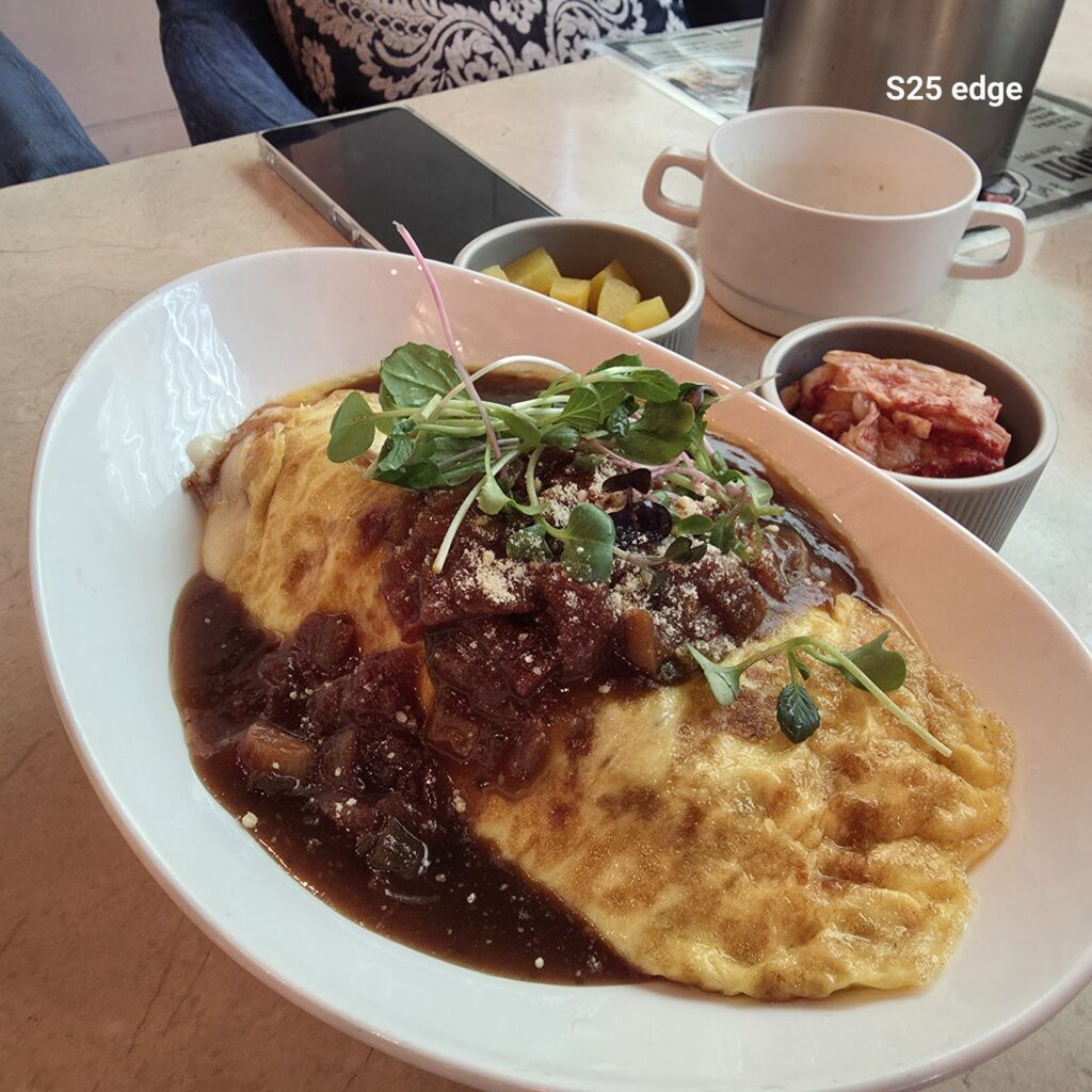 메종 토마토 치즈 오믈렛